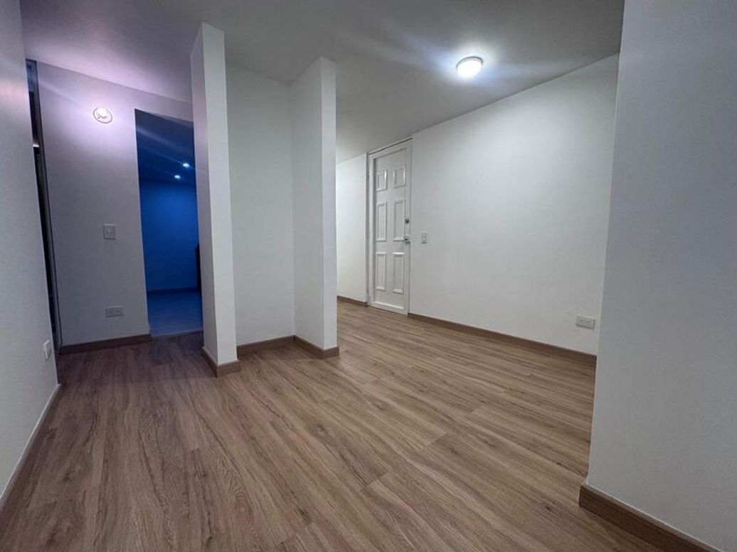 Apartamento de 2 alcobas en venta en Club De Los Lagartos, Bogotá, 41 m² · foto 5 de 13