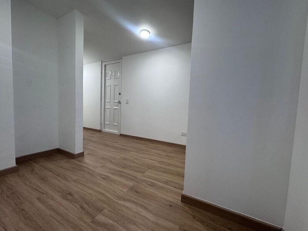 Apartamento de 2 alcobas en venta en Club De Los Lagartos, Bogotá, 41 m² · foto 6 de 13