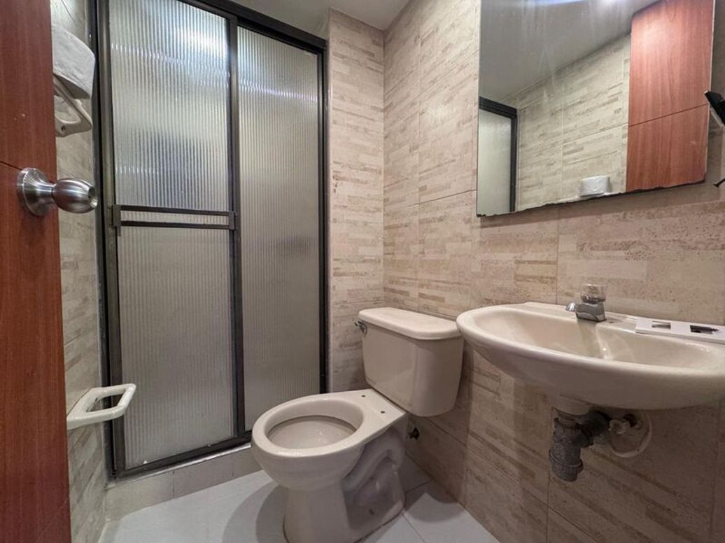 Apartamento de 2 alcobas en venta en Club De Los Lagartos, Bogotá, 41 m² · foto 8 de 13