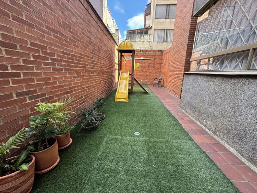 Apartamento de 3 alcobas en venta en Los Cedritos, Bogotá, 66 m² · foto 20 de 20