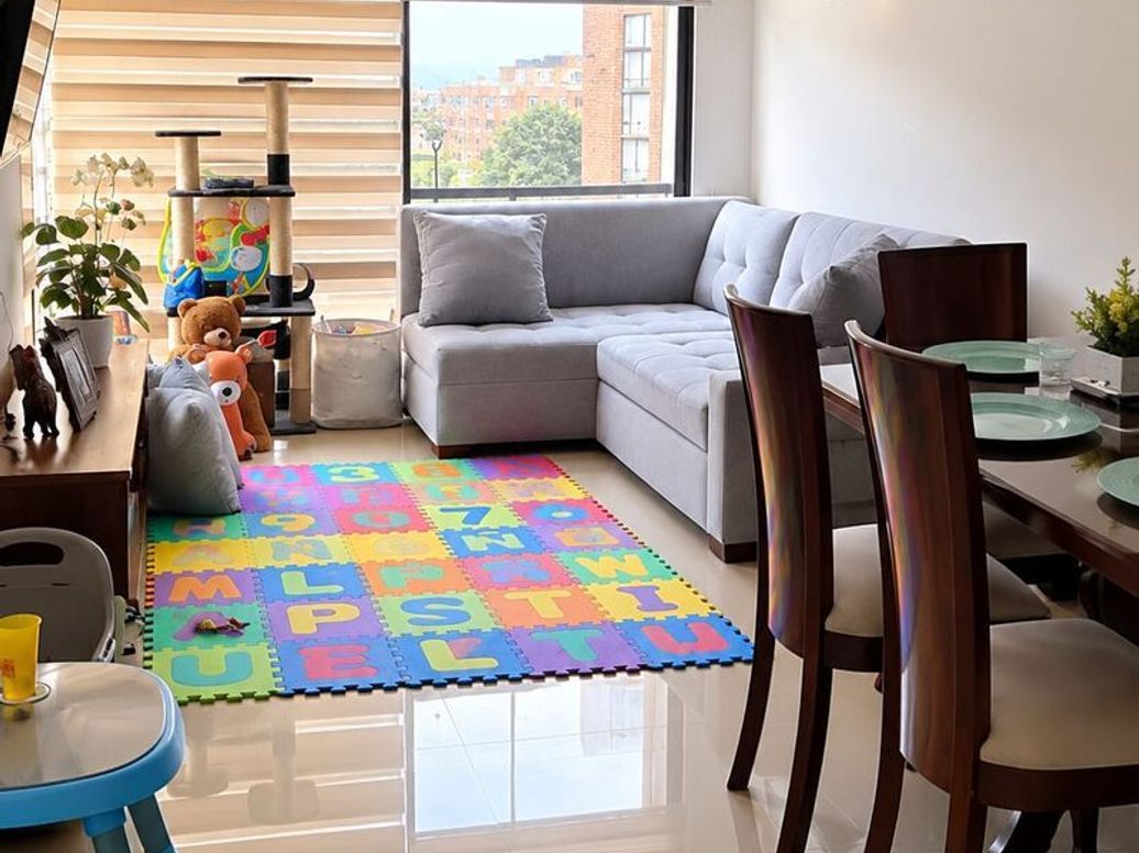Apartamento de 3 alcobas en venta en Los Andes, Bogotá, 90 m² · foto 2 de 8