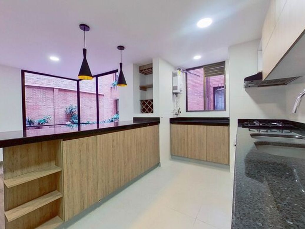 Apartamento de 2 alcobas en arriendo en Santa Barbara Central, Bogotá, 80 m² · foto 6 de 19