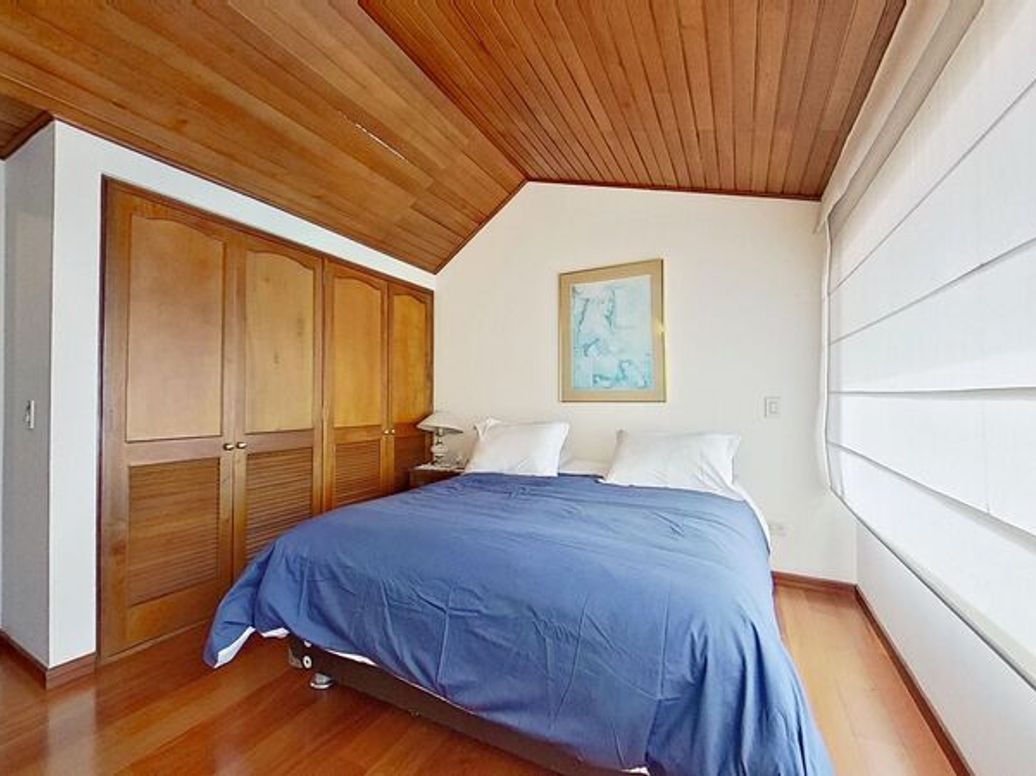 Casa de 4 alcobas en venta en Santa Barbara Central, Bogotá, 385 m² · foto 11 de 20