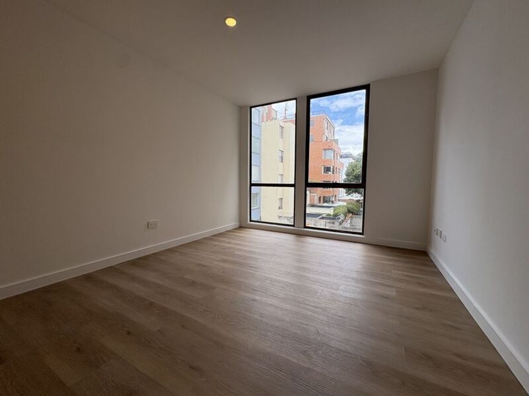 Apartamento de 3 alcobas en venta en Santa Barbara Central, Bogotá, 110 m² · foto 15 de 20