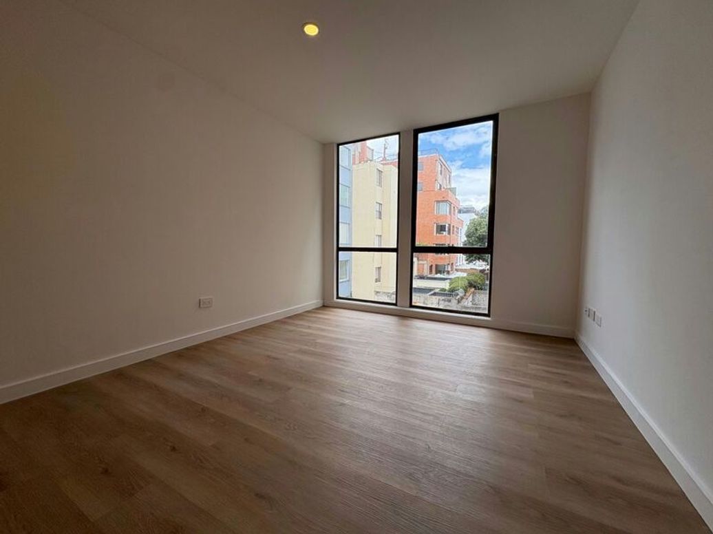 Apartamento de 3 alcobas en venta en Santa Barbara Central, Bogotá, 110 m² · foto 12 de 20