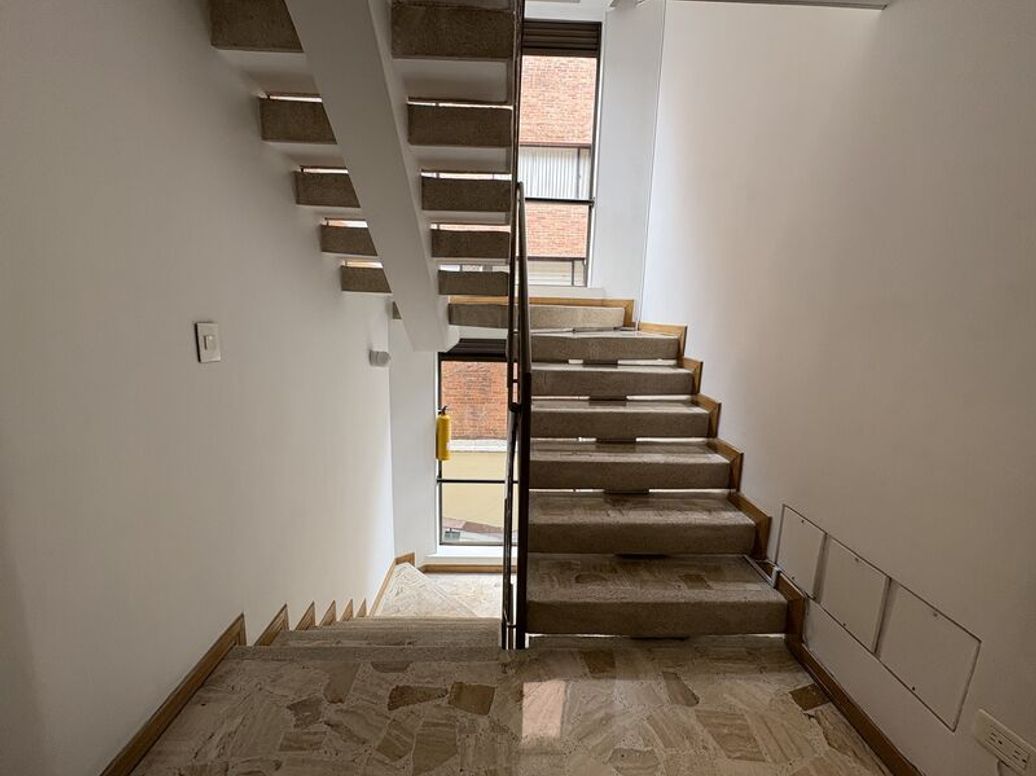 Apartamento de 3 alcobas en venta en Santa Barbara Central, Bogotá, 110 m² · foto 18 de 20