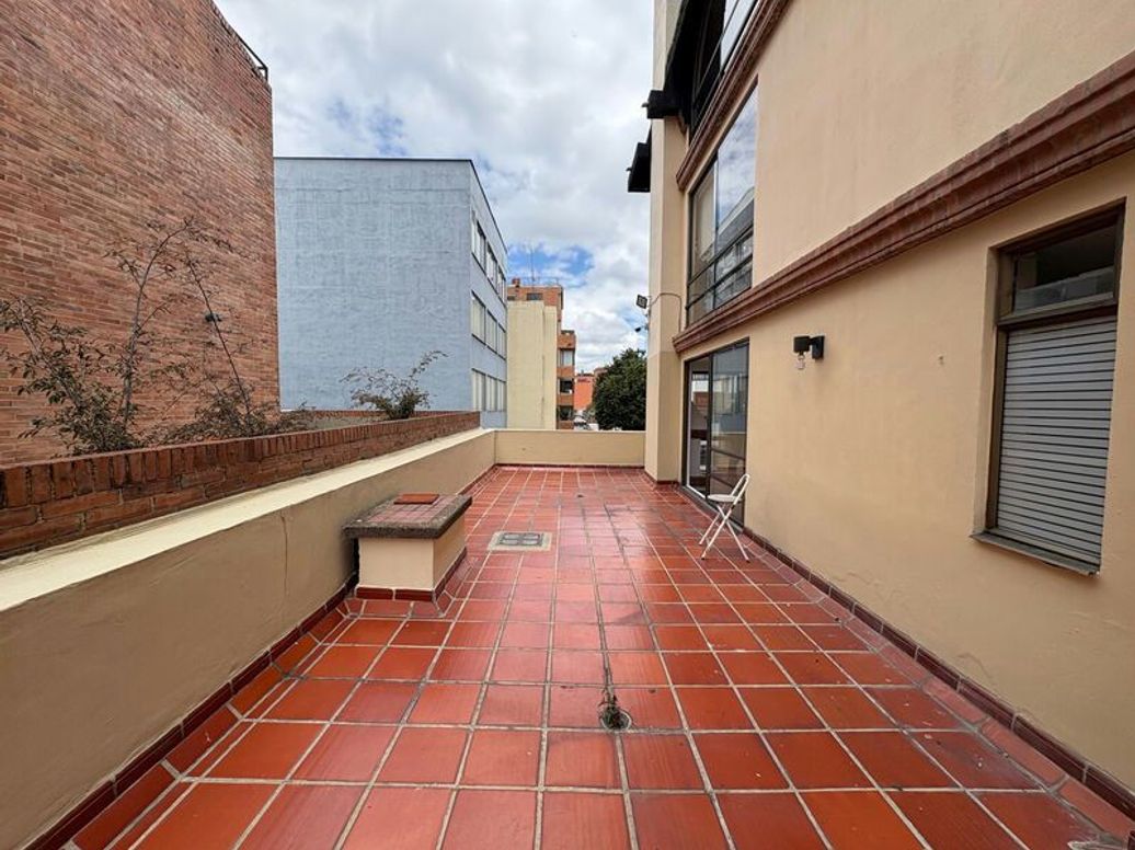 Apartamento de 3 alcobas en venta en Santa Barbara Central, Bogotá, 110 m² · foto 6 de 20