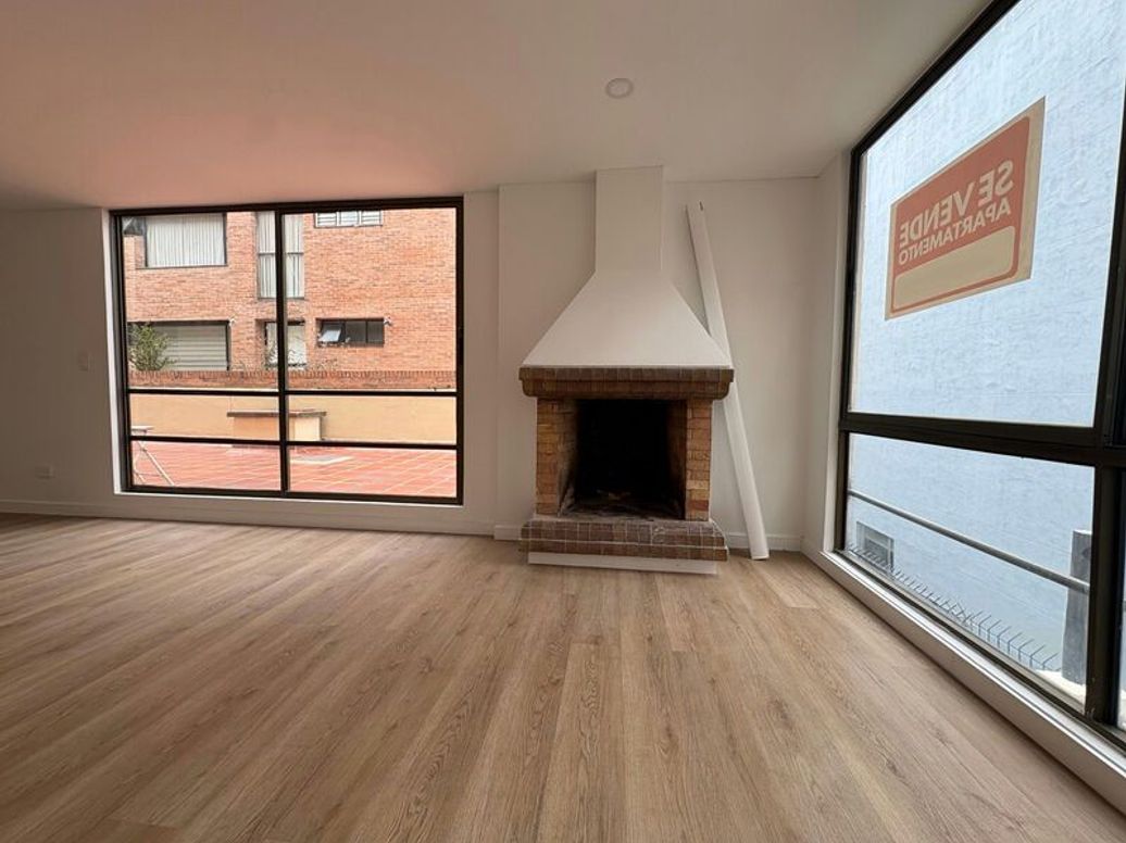 Apartamento de 3 alcobas en venta en Santa Barbara Central, Bogotá, 110 m² · foto 3 de 20