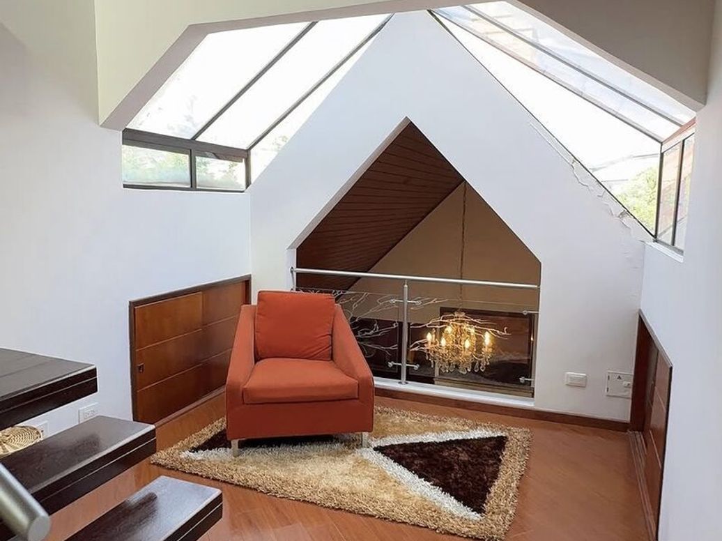 Casa de 3 alcobas en venta en Villa Del Prado, Bogotá, 460 m² · foto 3 de 9