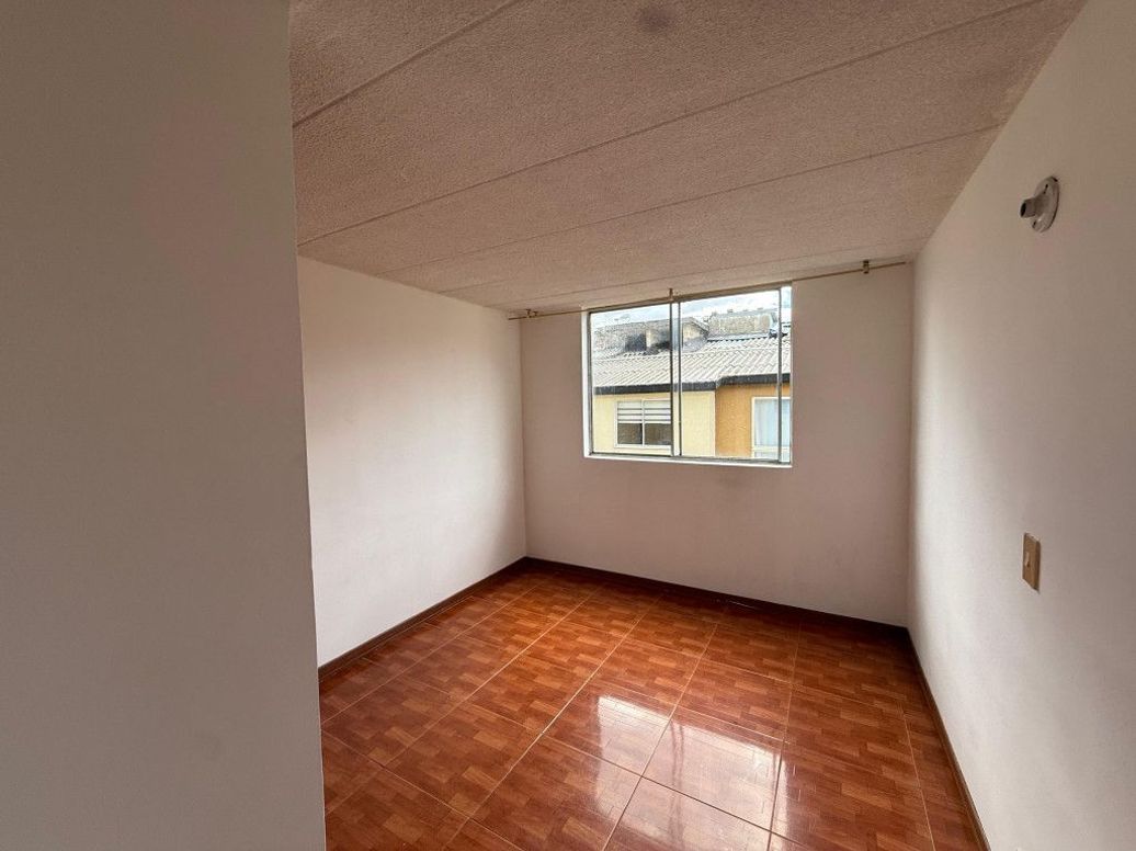 Apartamento de 3 alcobas en venta en Ub. Bosques, Bogotá, 82 m² · foto 5 de 15