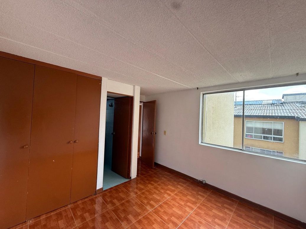 Apartamento de 3 alcobas en venta en Ub. Bosques, Bogotá, 82 m² · foto 8 de 15