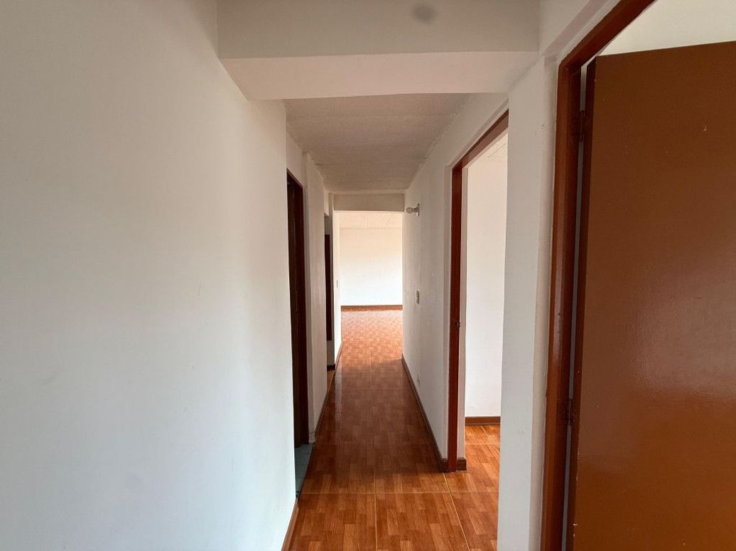 Apartamento de 3 alcobas en venta en Ub. Bosques, Bogotá, 82 m² · foto 10 de 15
