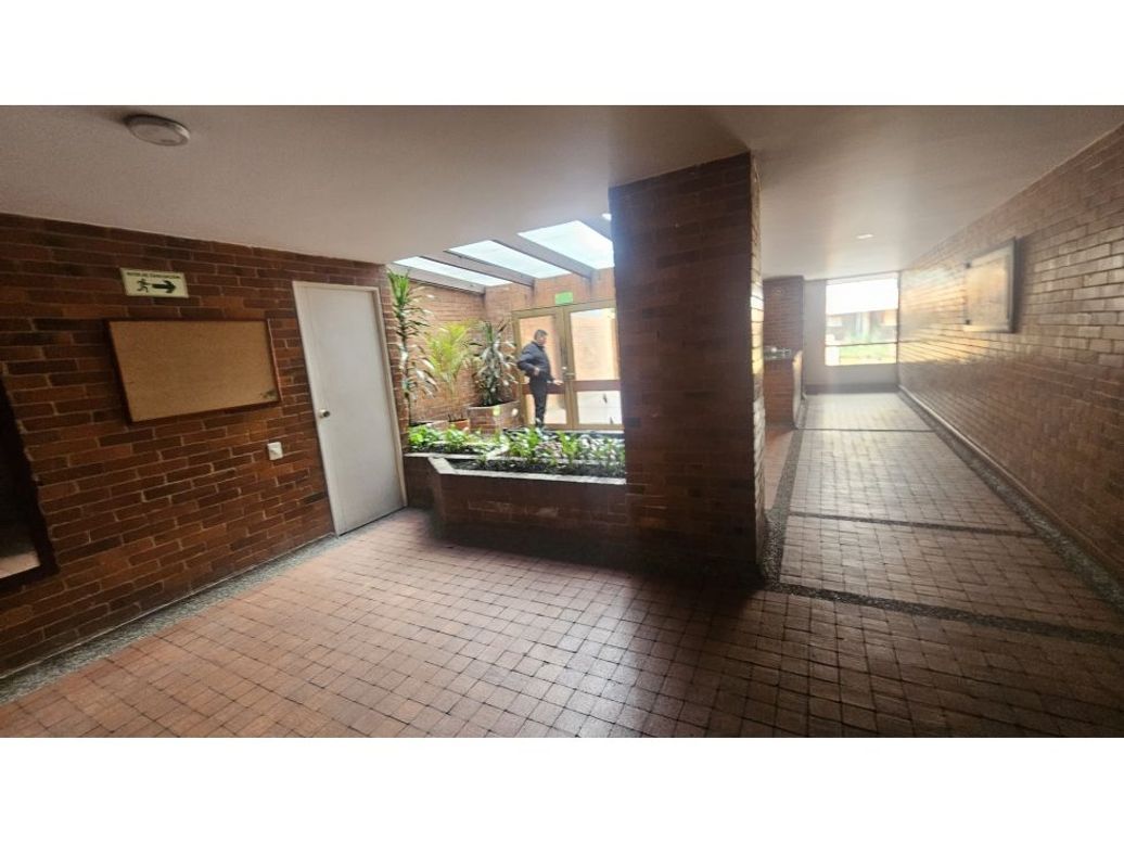 Apartaestudio en venta en Chapinero Alto, Bogotá, 35 m² · foto 9 de 9