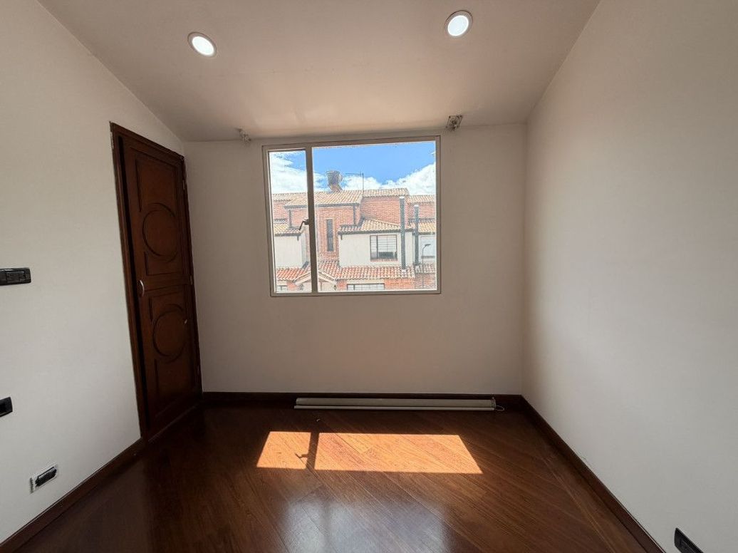 Casa de 3 alcobas en venta en Tejares Del Norte, Bogotá, 105 m² · foto 13 de 20