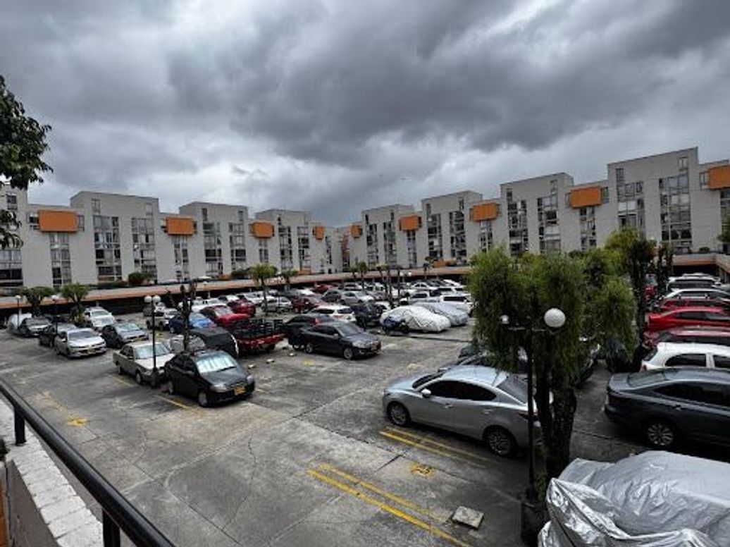 Apartamento de 3 alcobas en venta en Santa María Del Lago, Bogotá, 93 m² · foto 18 de 20