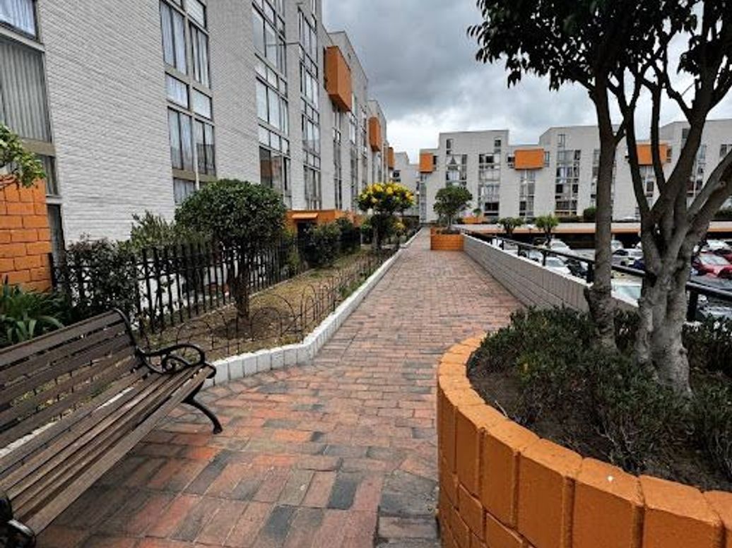 Apartamento de 3 alcobas en venta en Santa María Del Lago, Bogotá, 93 m² · foto 19 de 20