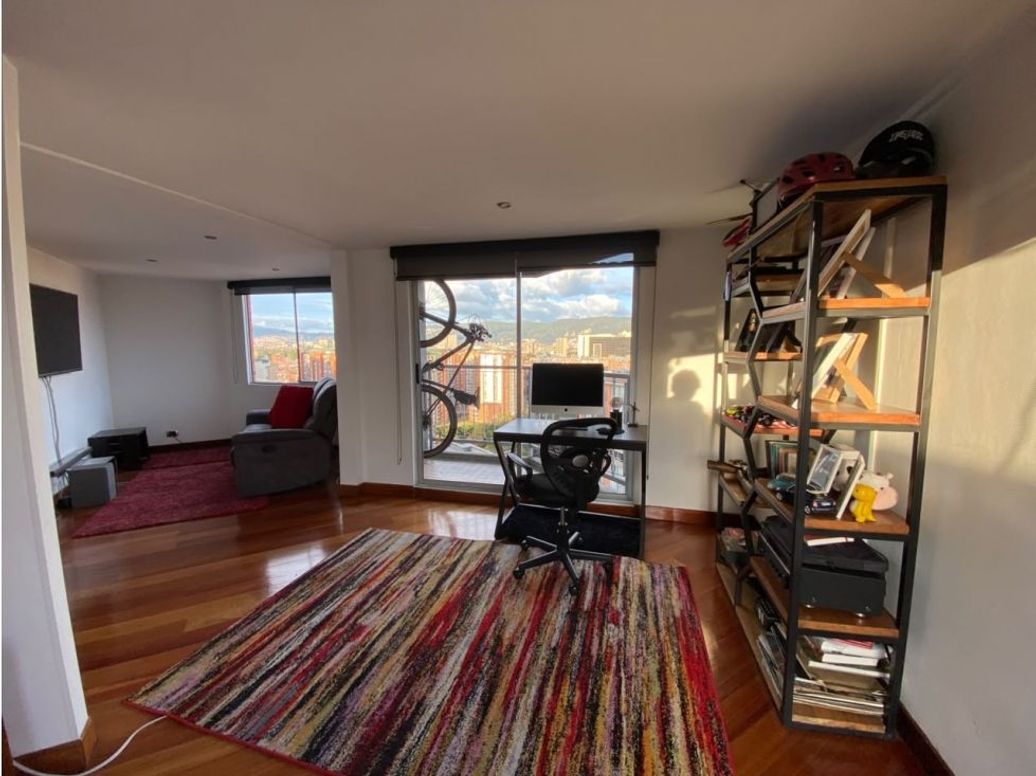Apartamento de 3 alcobas en venta en Pontevedra, Bogotá, 163 m² · foto 8 de 20