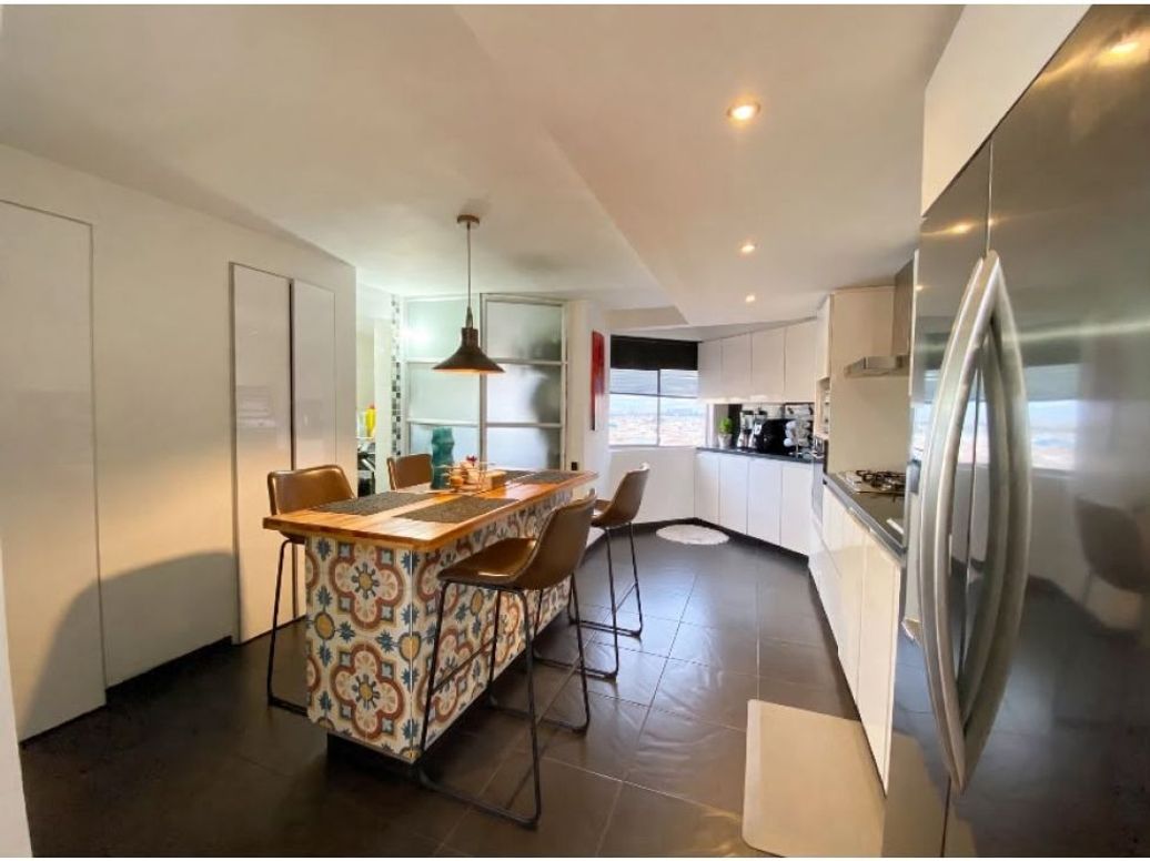 Apartamento de 3 alcobas en venta en Pontevedra, Bogotá, 163 m² · foto 6 de 20
