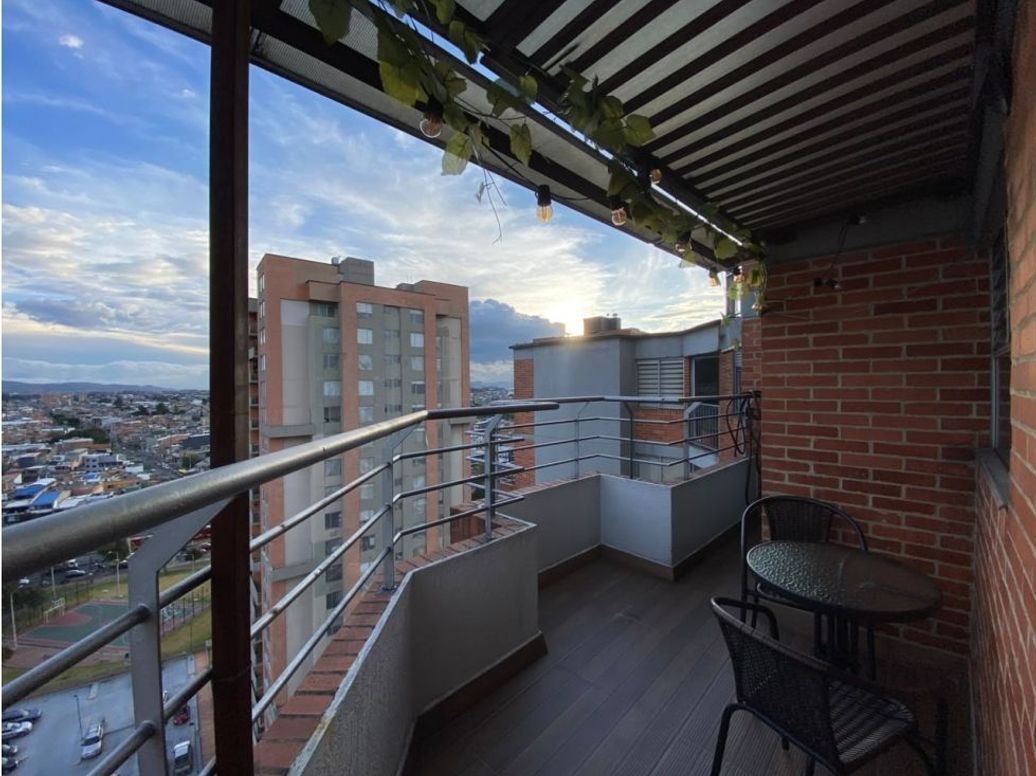 Apartamento de 3 alcobas en venta en Pontevedra, Bogotá, 163 m² · foto 9 de 20