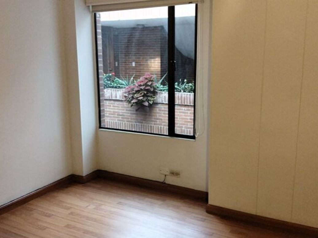 Apartamento de 3 alcobas en venta en Santa Barbara Occidental, Bogotá, 81 m² · foto 15 de 20