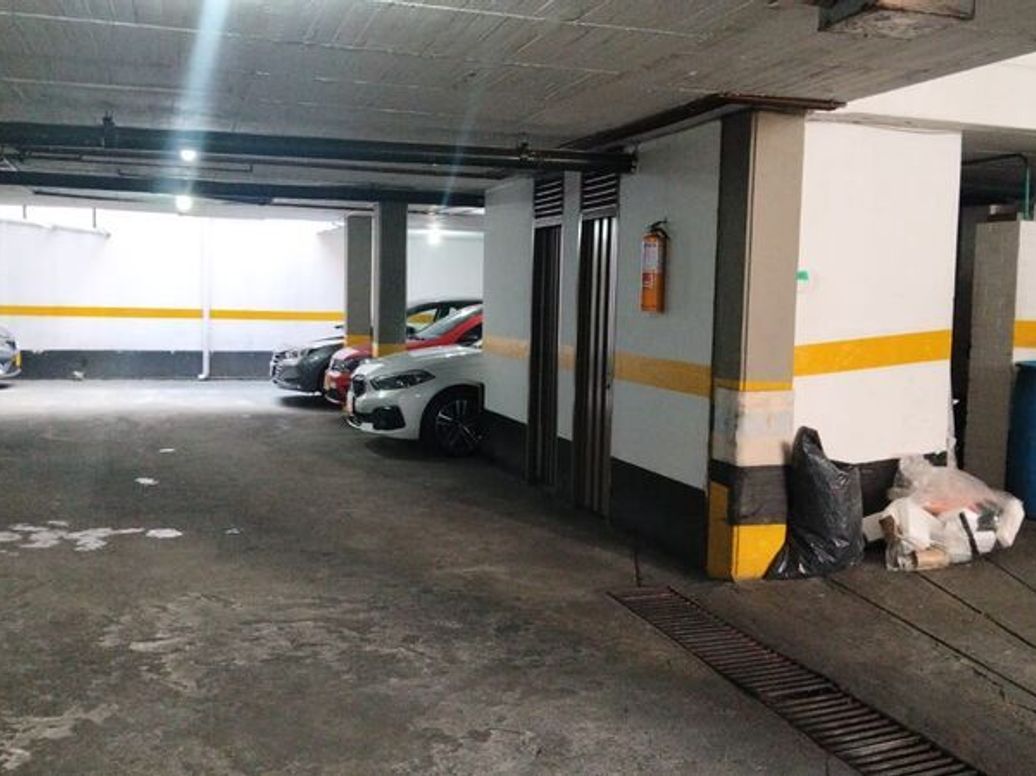 Apartamento de 3 alcobas en venta en Santa Barbara Occidental, Bogotá, 81 m² · foto 6 de 20