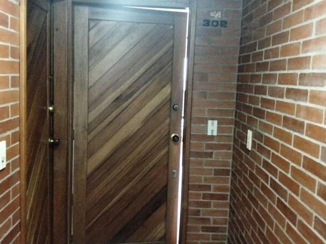 Apartamento de 3 alcobas en venta en Santa Barbara Occidental, Bogotá, 81 m² · foto 2 de 20