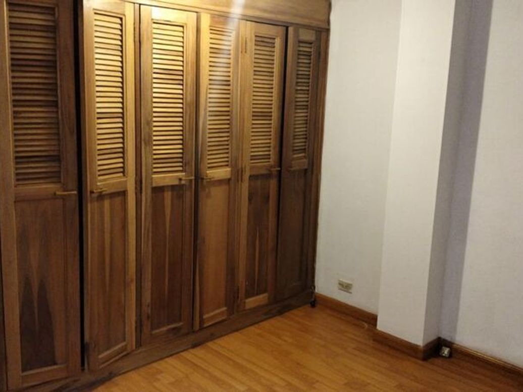 Apartamento de 3 alcobas en venta en Santa Barbara Occidental, Bogotá, 81 m² · foto 18 de 20