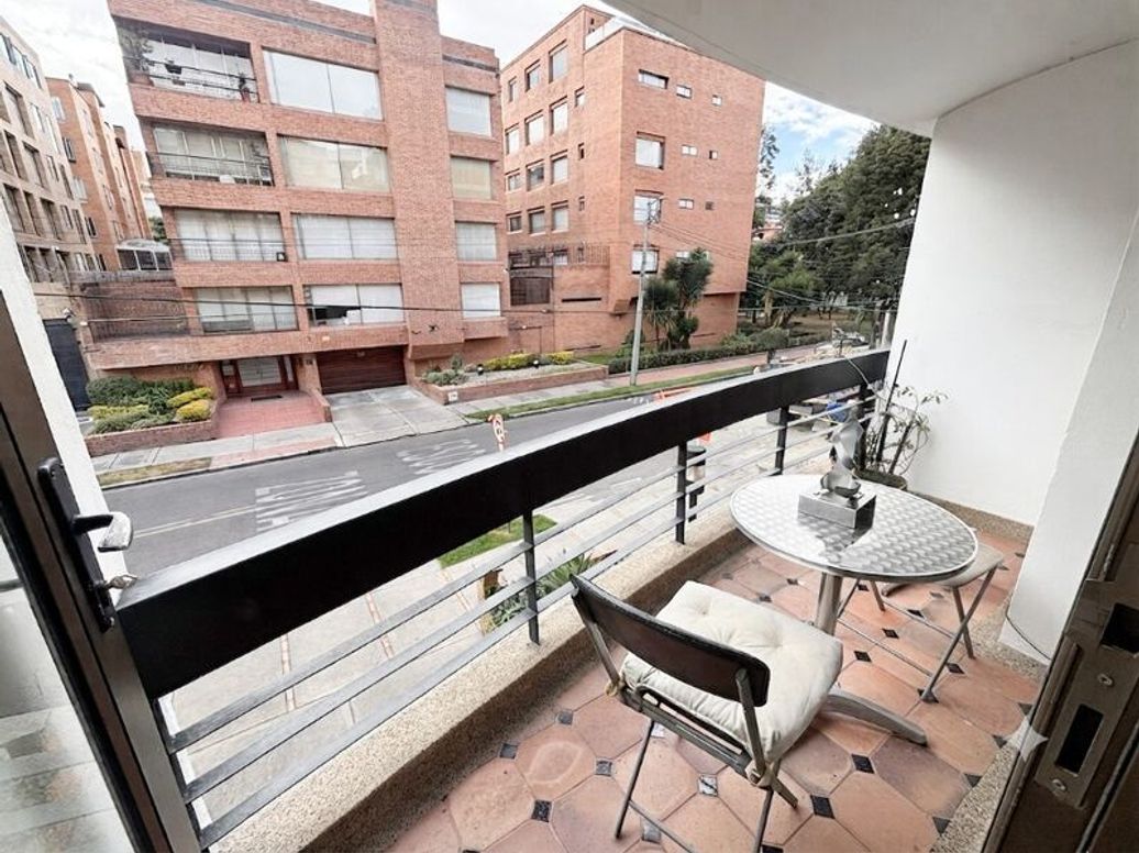 Apartamento de 3 alcobas en venta en Santa Bibiana, Bogotá, 220 m² · foto 4 de 17