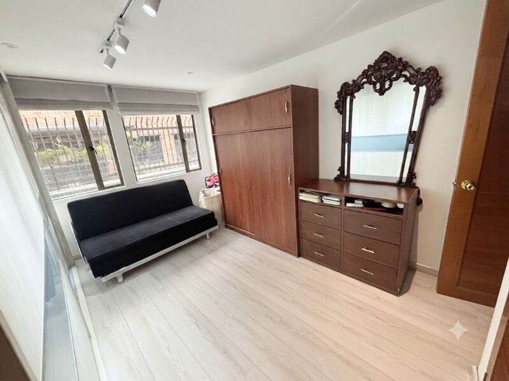 Apartamento de 3 alcobas en venta en Santa Bibiana, Bogotá, 220 m² · foto 11 de 17