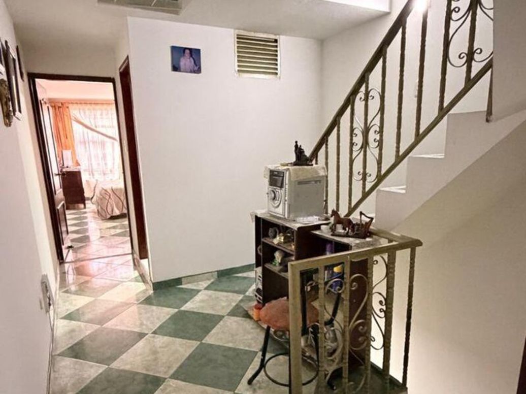 Casa de 3 alcobas en venta en Chico Sur, Bogotá, 92 m² · foto 12 de 18