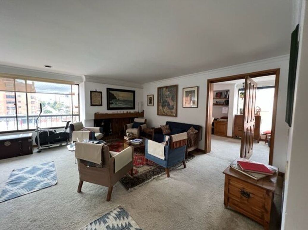 Apartamento de 3 alcobas en venta en Santa Barbara Occidental, Bogotá, 190 m² · foto 12 de 20