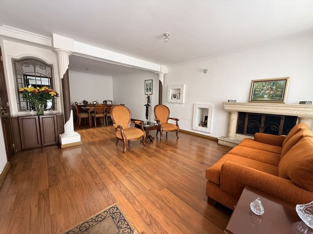 Casa de 3 alcobas en venta en Santa Ana Occidental, Bogotá, 140 m² · foto 5 de 20