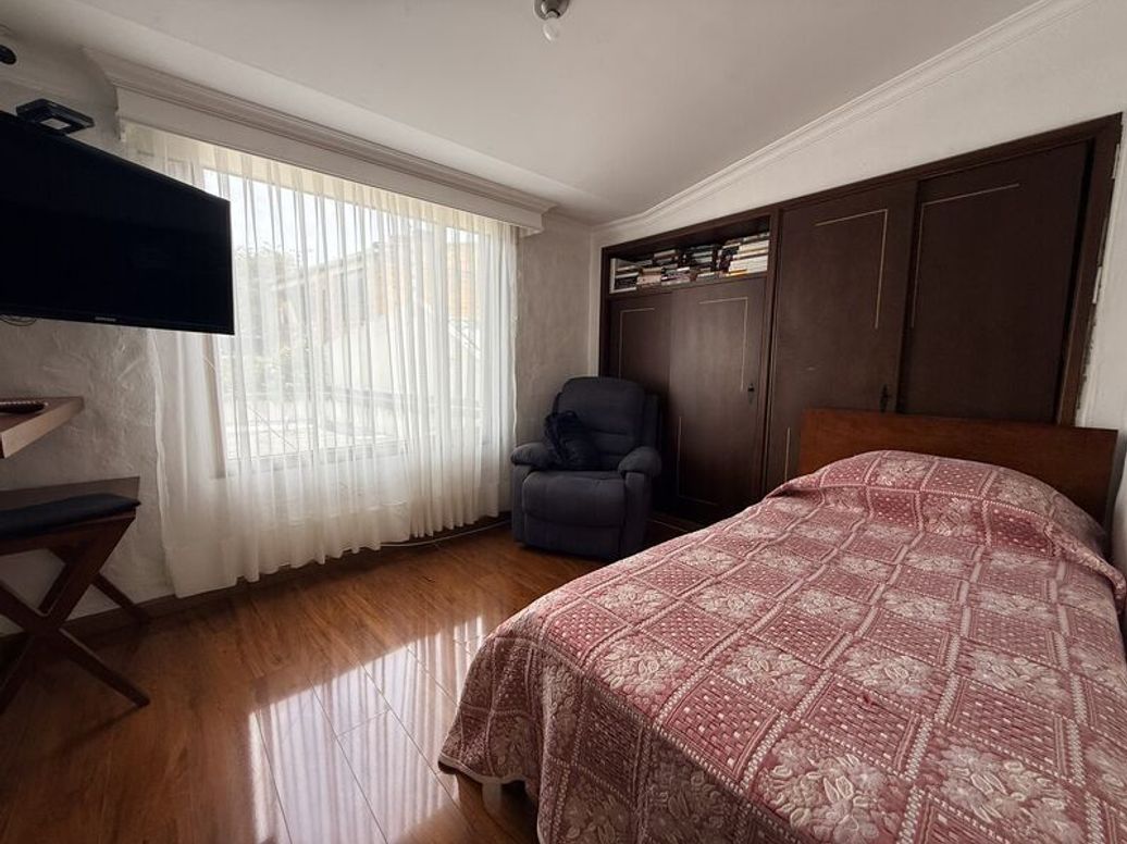 Casa de 3 alcobas en venta en Santa Ana Occidental, Bogotá, 140 m² · foto 16 de 20