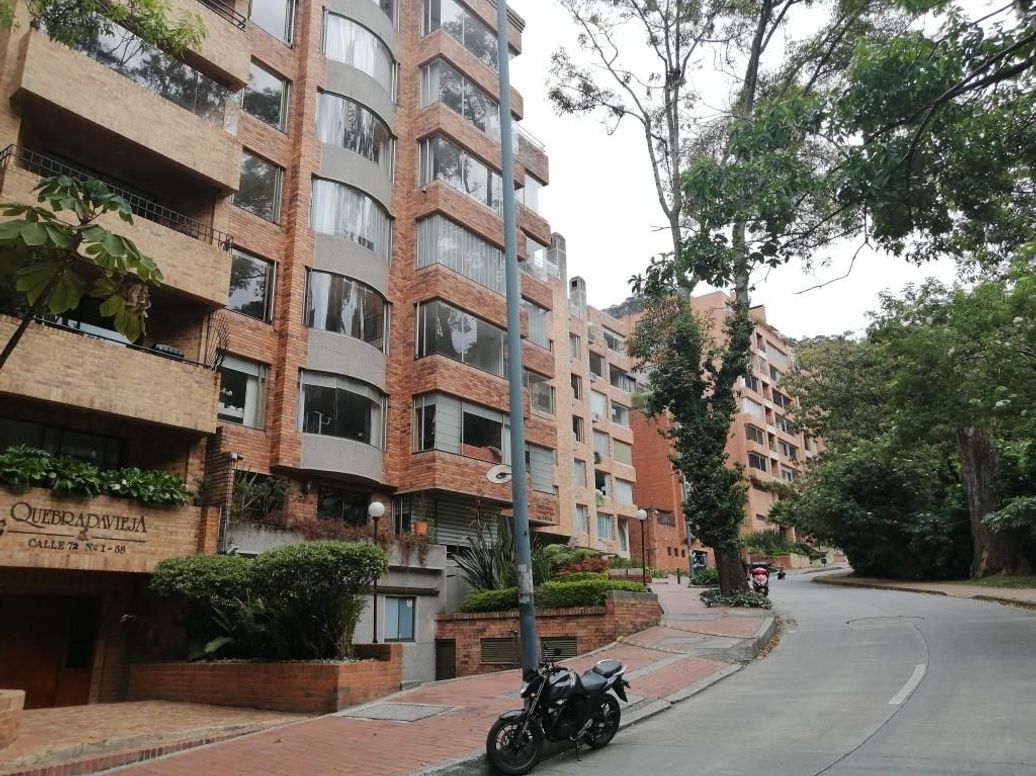 Apartamento de 3 alcobas en venta en Las Acacias, Bogotá, 250 m² · foto 4 de 16