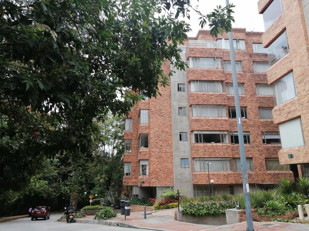 Apartamento de 3 alcobas en venta en Las Acacias, Bogotá, 250 m² · foto 3 de 16