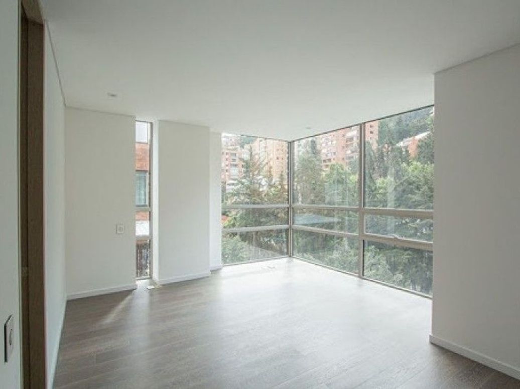 Apartamento de 2 alcobas en venta en El Retiro, Bogotá, 150 m² · foto 5 de 10