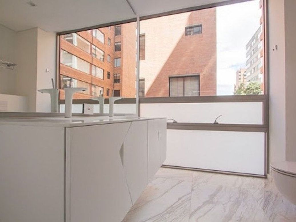 Apartamento de 2 alcobas en venta en El Retiro, Bogotá, 147 m² · foto 9 de 10