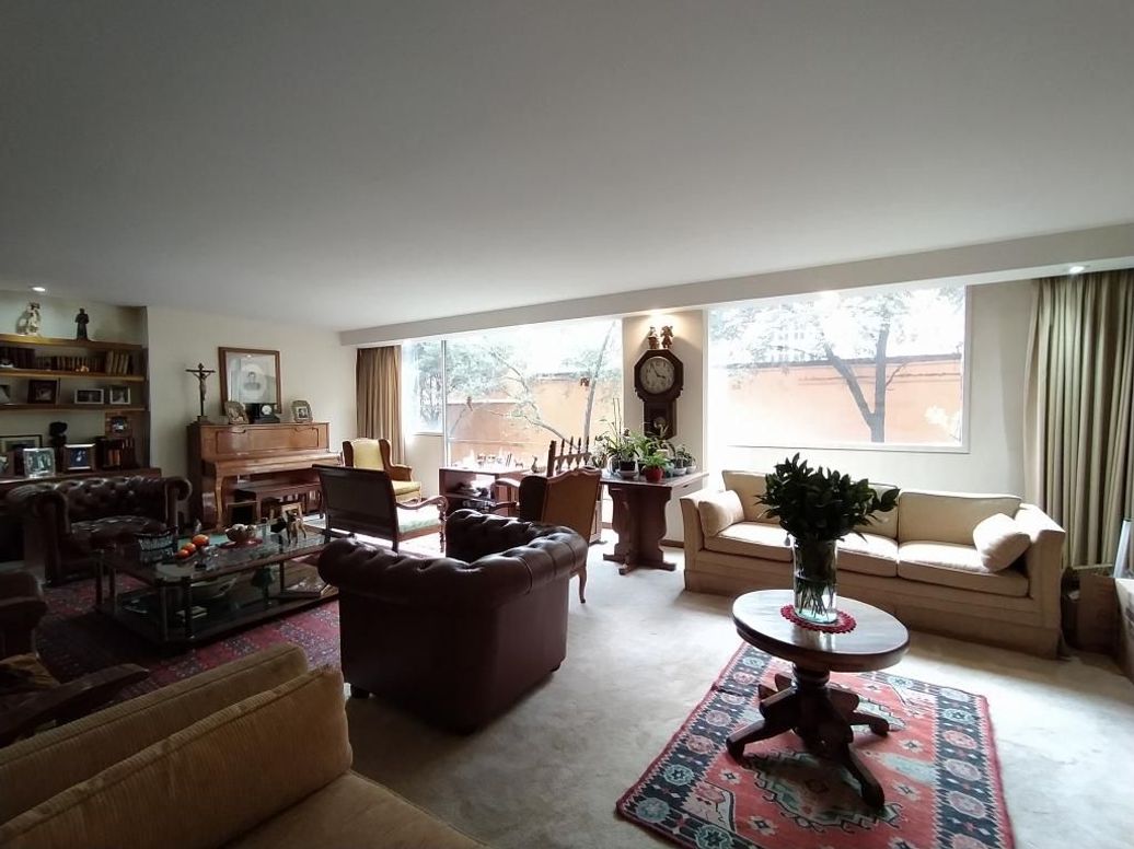 Apartamento de 3 alcobas en venta en Bellavista, Bogotá, 235 m² · foto 2 de 20
