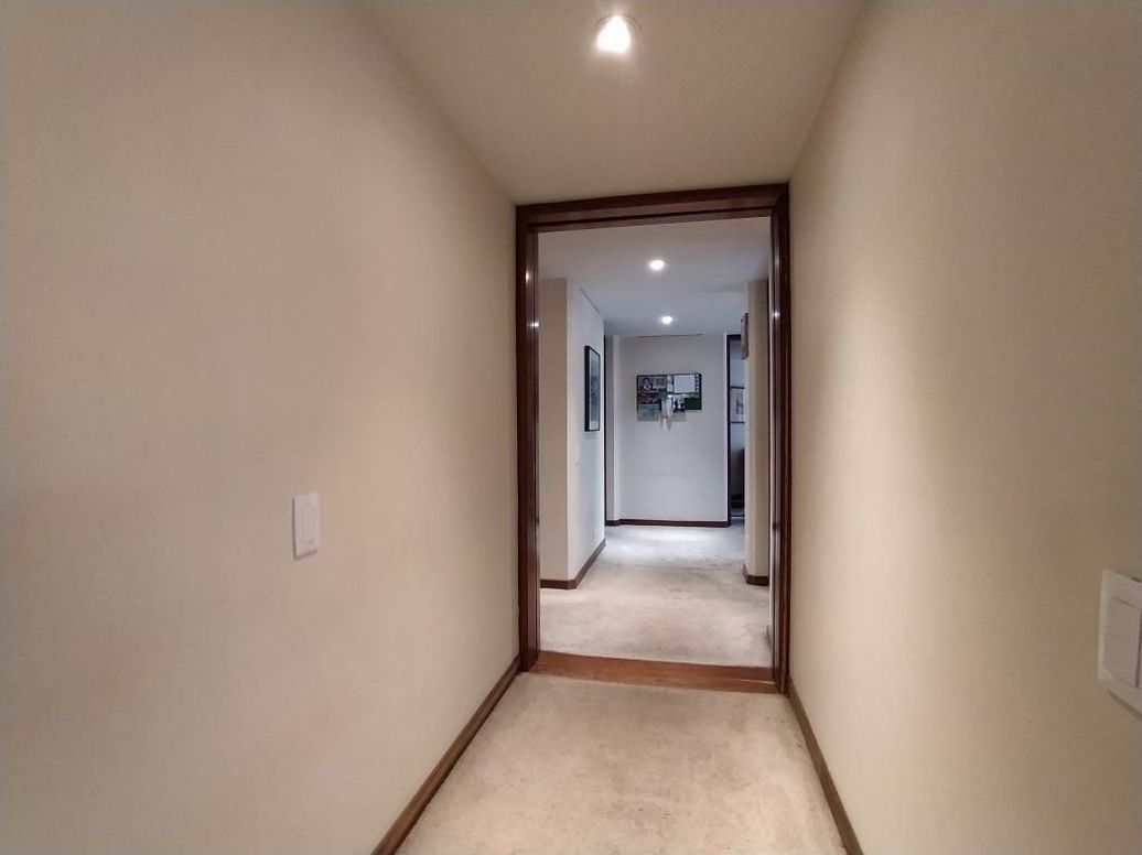 Apartamento de 3 alcobas en venta en Bellavista, Bogotá, 235 m² · foto 10 de 20
