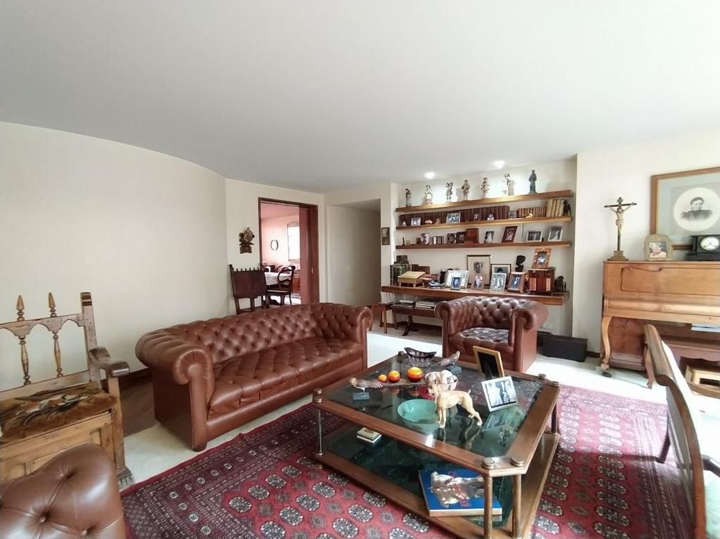 Apartamento de 3 alcobas en venta en Bellavista, Bogotá, 235 m² · foto 4 de 20