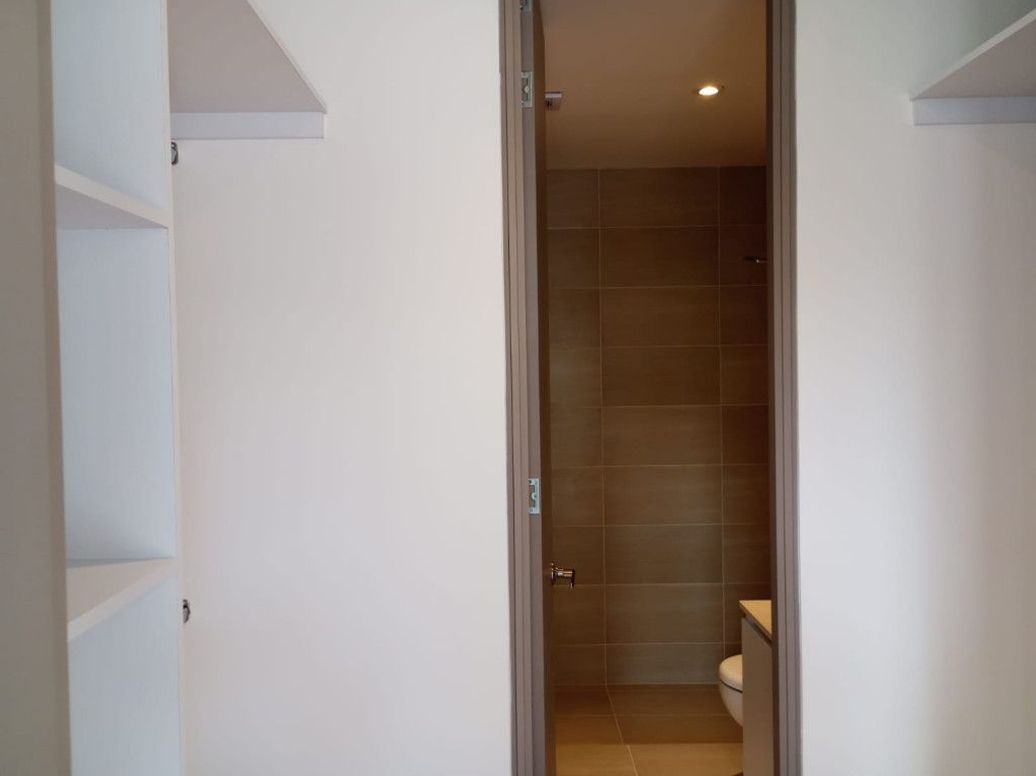 Apartamento de 1 alcoba en venta en Chicó Norte, Bogotá, 49 m² · foto 16 de 20