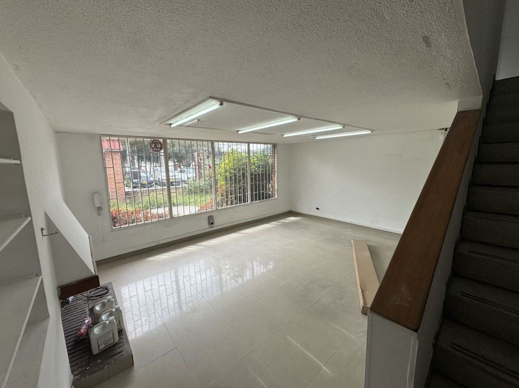 Casa de 5 alcobas en venta en La Patria, Bogotá, 171 m² · foto 2 de 10