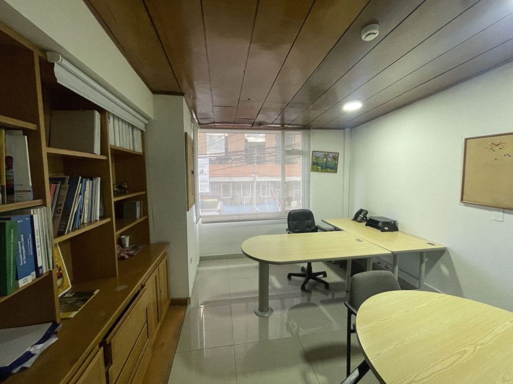 Casa de 4 alcobas en venta en Quinta Paredes, Bogotá, 344 m² · foto 5 de 20