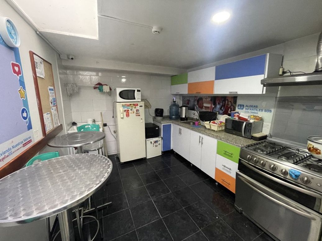 Casa de 4 alcobas en venta en Quinta Paredes, Bogotá, 344 m² · foto 18 de 20