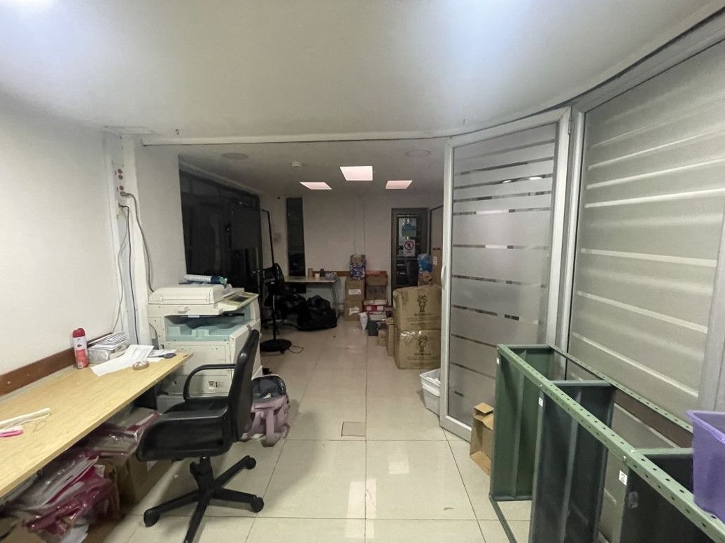 Casa de 4 alcobas en venta en Quinta Paredes, Bogotá, 344 m² · foto 19 de 20