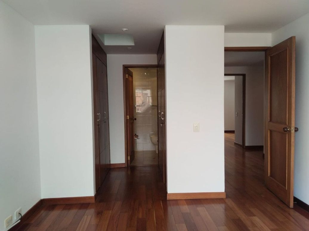 Apartamento de 3 alcobas en venta en Chico Norte Et. Iii, Bogotá, 114 m² · foto 5 de 20