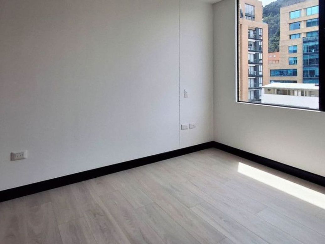Apartamento de 1 alcoba en venta en Santa Barbara Oriental, Bogotá, 38 m² · foto 6 de 10
