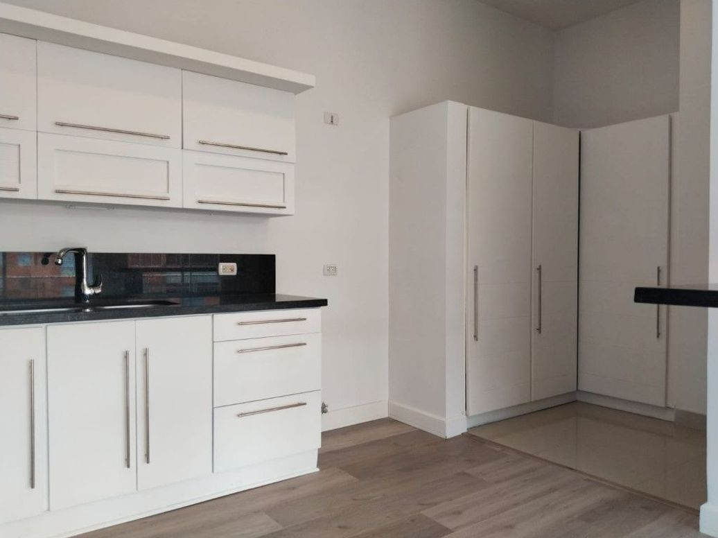 Apartamento de 2 alcobas en venta en Chico Norte Et. Iii, Bogotá, 134 m² · foto 8 de 20
