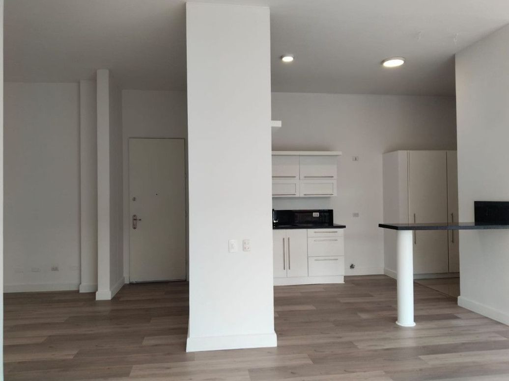 Apartamento de 2 alcobas en venta en Chico Norte Et. Iii, Bogotá, 134 m² · foto 6 de 20