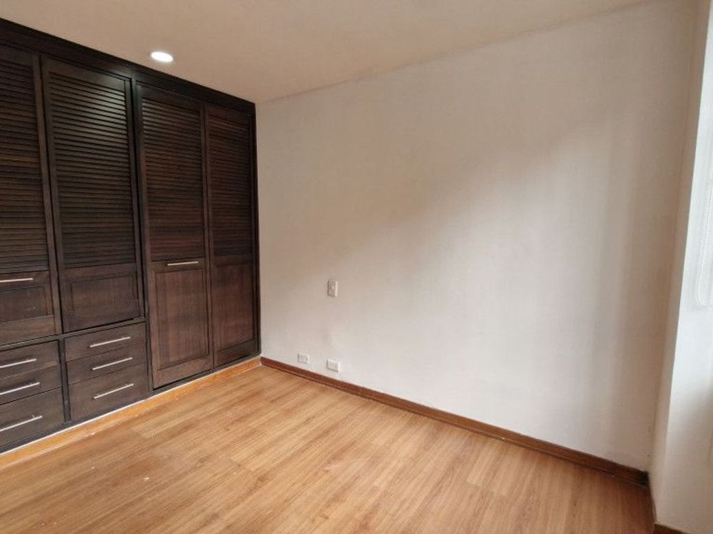 Apartamento de 2 alcobas en venta en La Carolina, Bogotá, 41 m² · foto 10 de 20